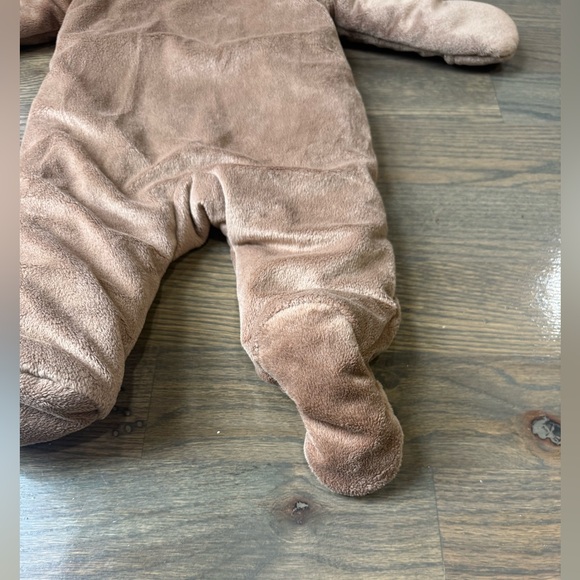 Carter's Soft Brown Kids Footie‎ - Picture 4 of 9